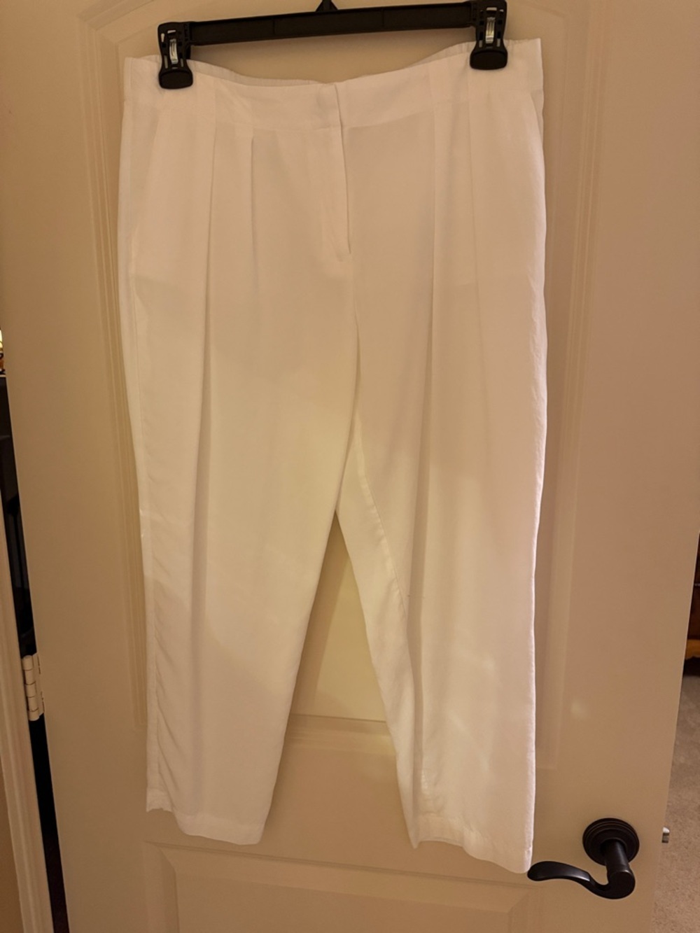 Chico's White Pleated Front Tailored Pants